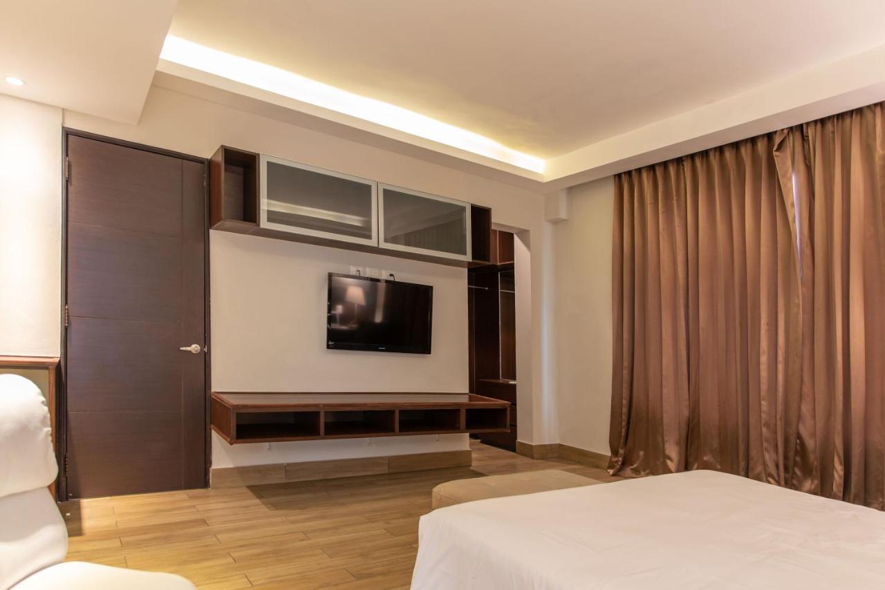 Weston Suites Hotel Santo Domingo Exterior foto