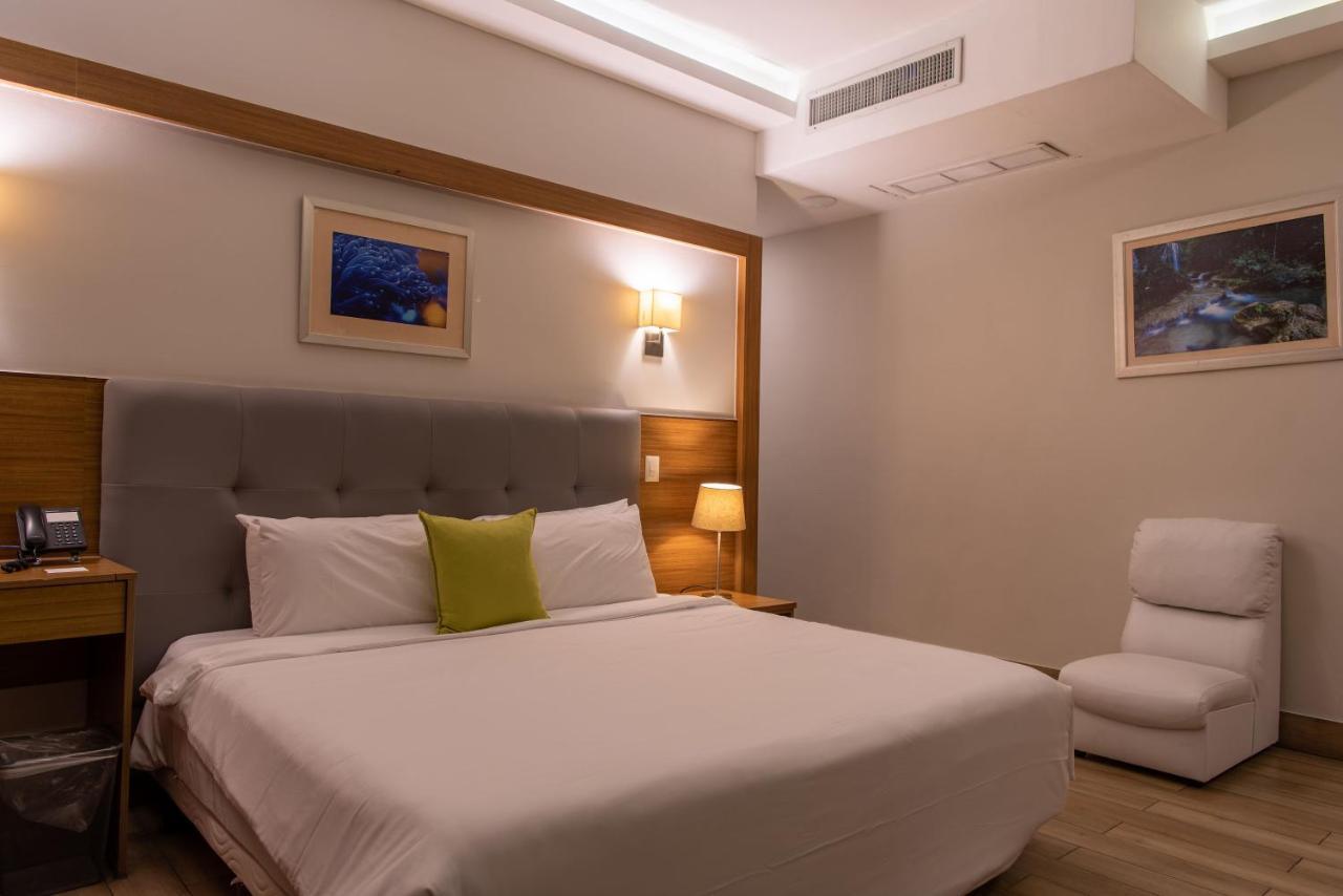 Weston Suites Hotel Santo Domingo Exterior foto