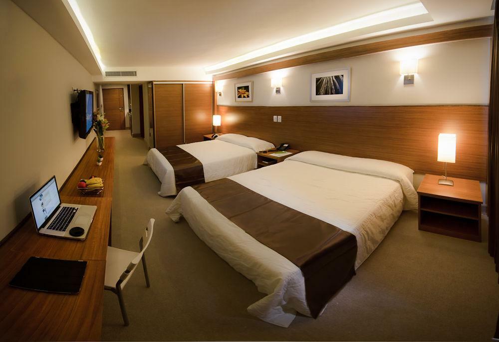 Weston Suites Hotel Santo Domingo Exterior foto