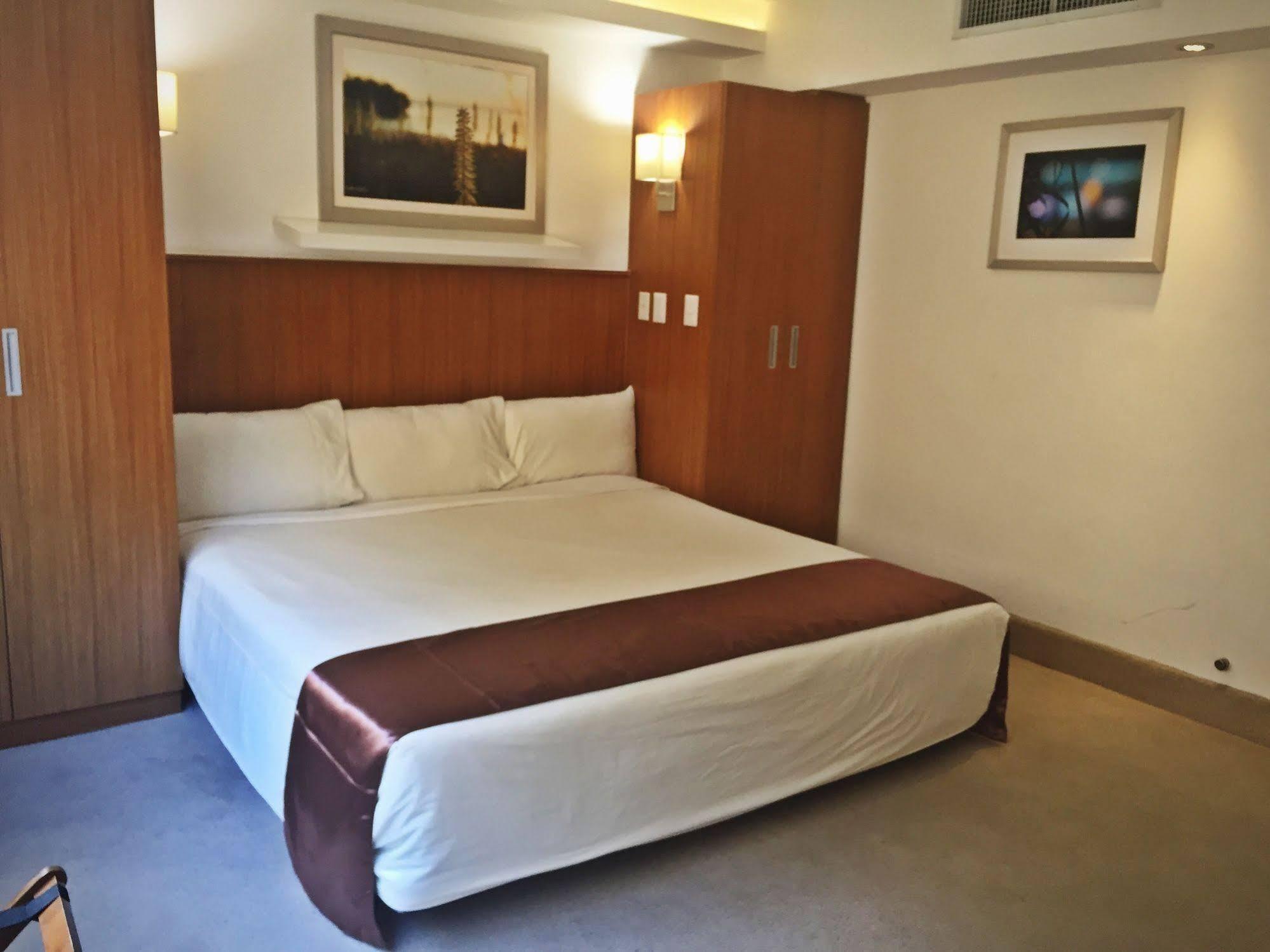 Weston Suites Hotel Santo Domingo Exterior foto